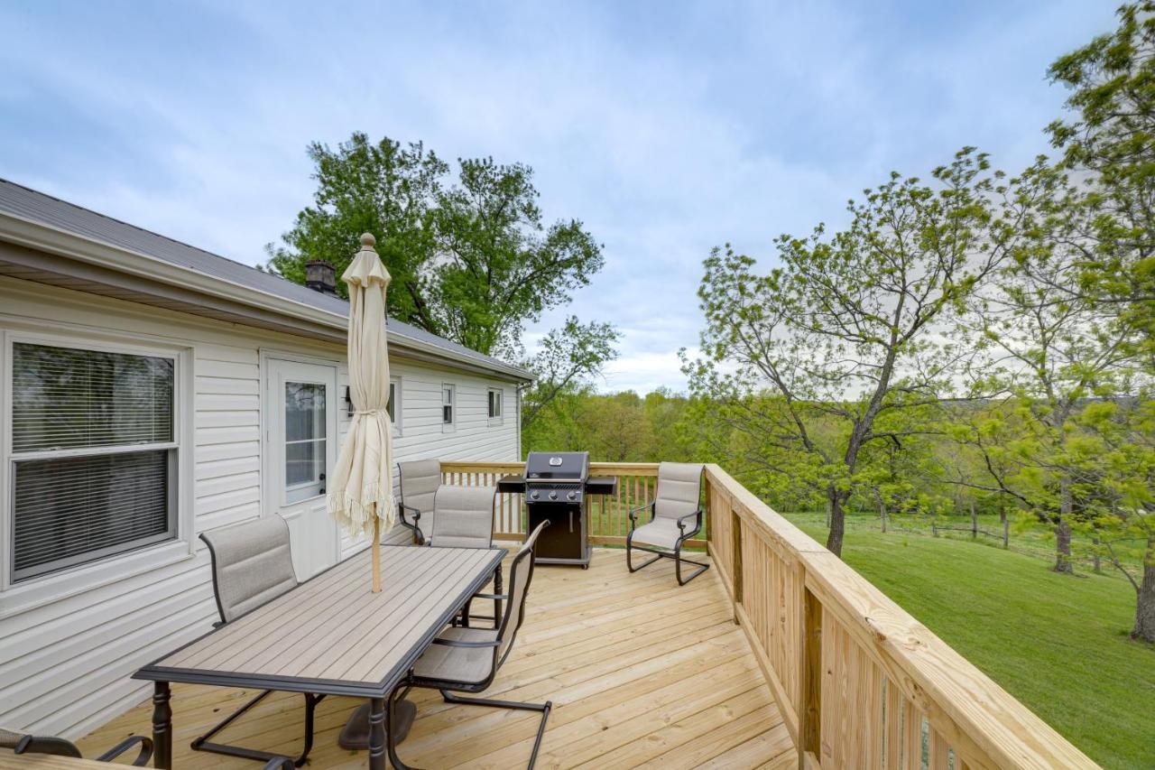 Cozy Kentucky Retreat - Deck, Near Ark Encounter! Villa Dry Ridge Eksteriør billede