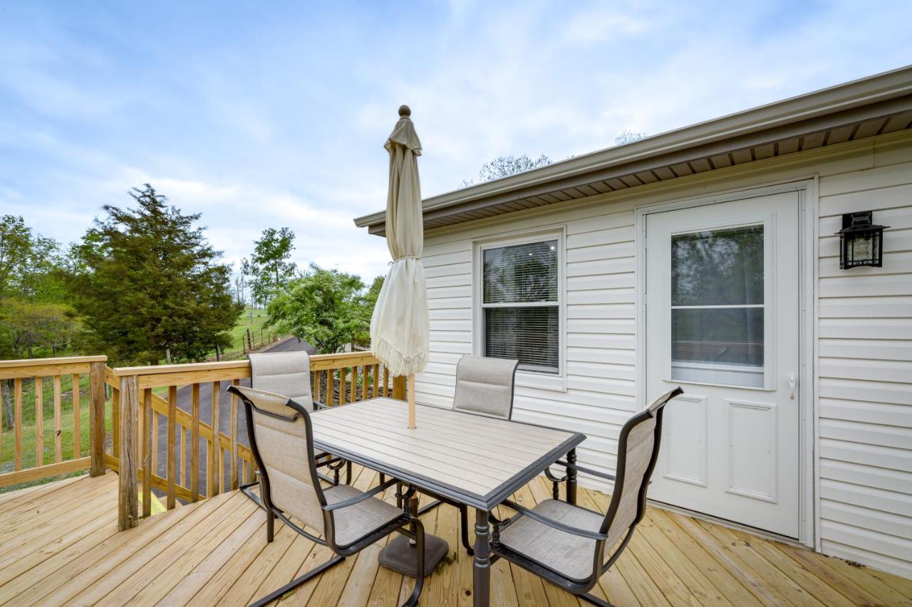 Cozy Kentucky Retreat - Deck, Near Ark Encounter! Villa Dry Ridge Eksteriør billede