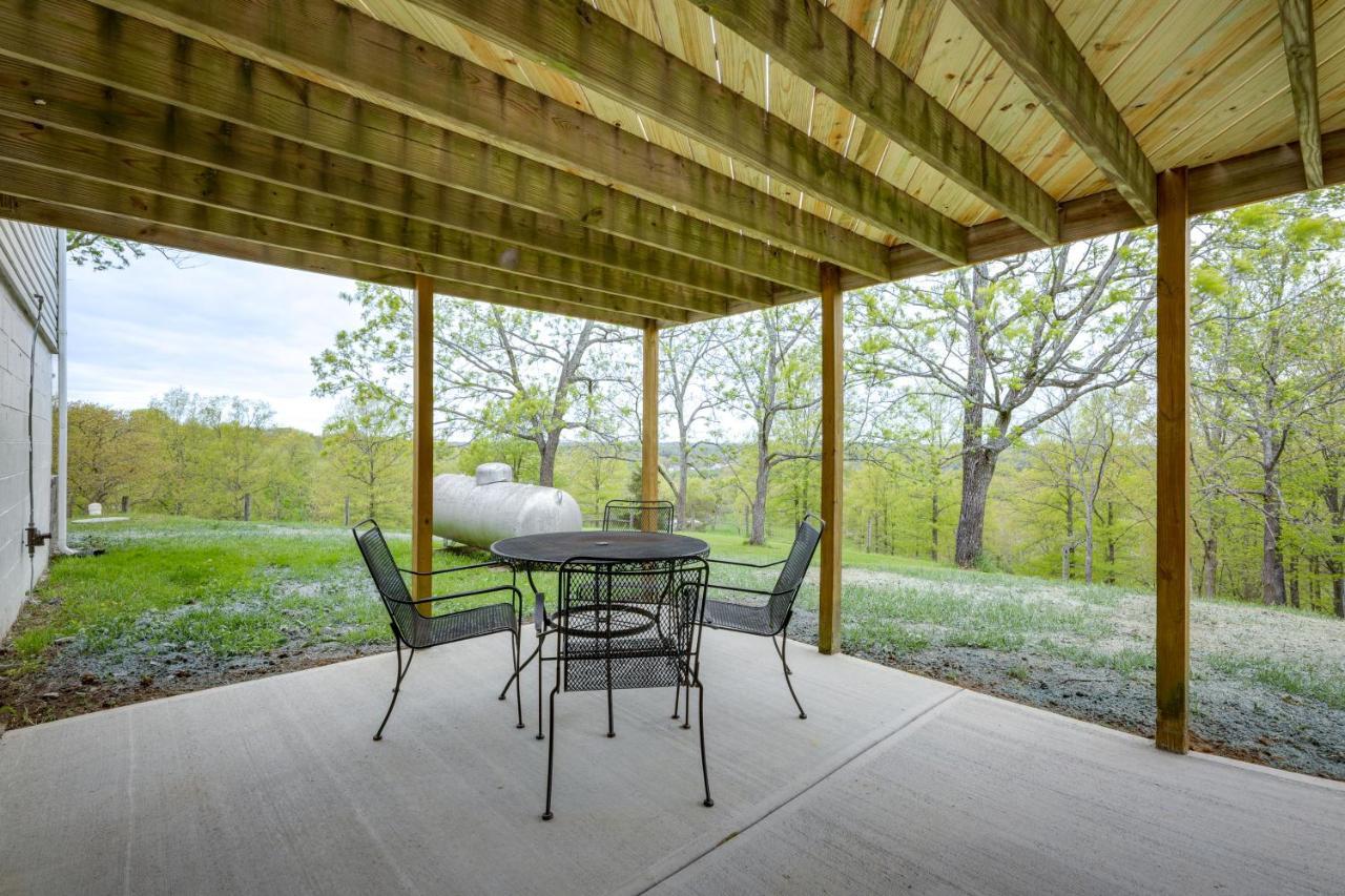 Cozy Kentucky Retreat - Deck, Near Ark Encounter! Villa Dry Ridge Eksteriør billede